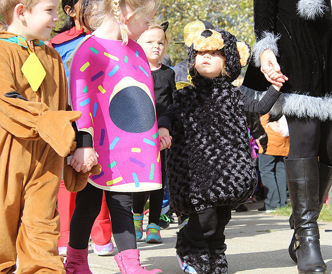 Photos Altamont Elementary Halloween Parade The Altamont Enterprise