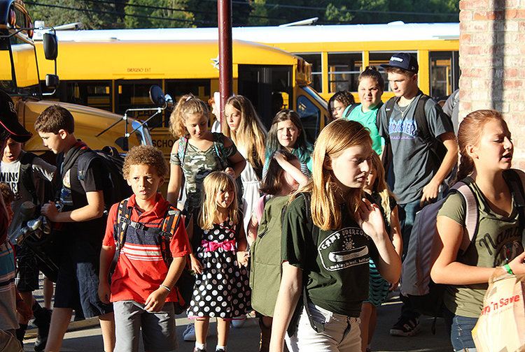 Photos The Hills Are Alive With Kids Going Back To School The