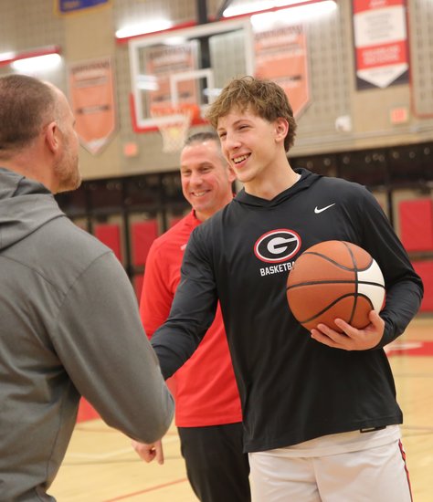 Photo: Dutch's Witazek hits 1,000 points