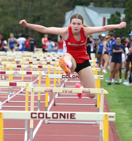 Photos Dutch Dominate On The Track At Colonie Relays The Altamont