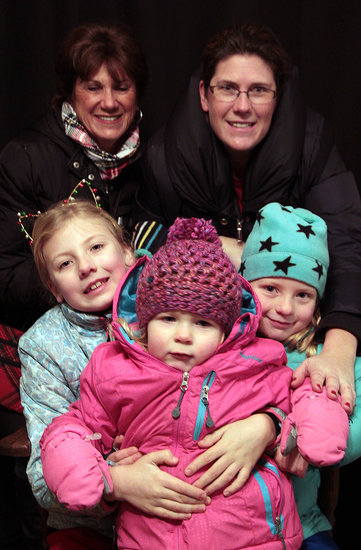 Joyce Rau, Erika Lawson, Amelia Lawson, Nora Lawson, Elizabeth Lawson 